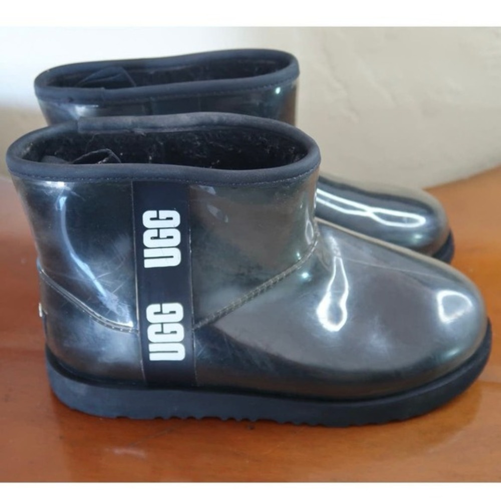 UGG Classic Clear Mini Ankle Winter Boots Womens Size 5